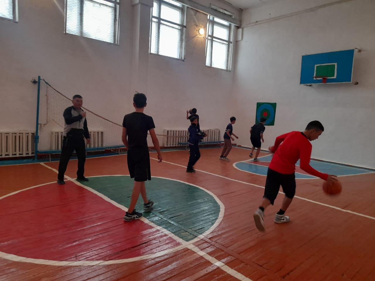25 қазан -Республика күні мерекеге арналған спорт мектеп іс-шара арасындағы эстафета жарысын өткізу